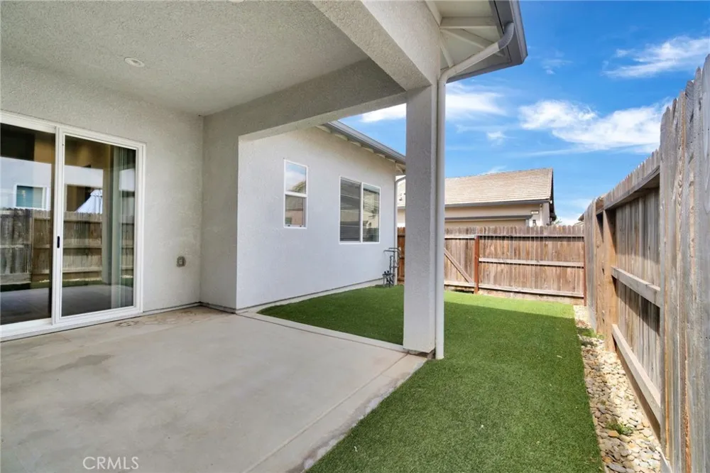 390 Traverse S Madera, CA 93636