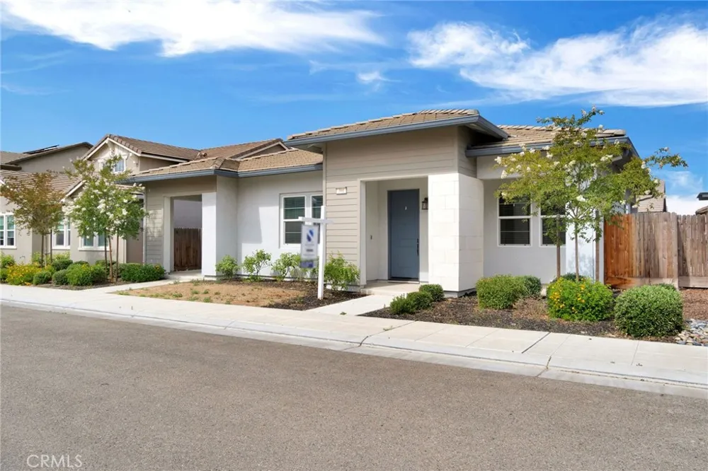 390 Traverse S Madera, CA 93636