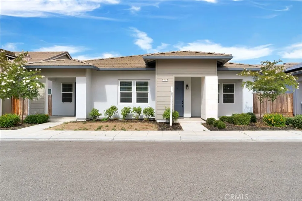 390 Traverse S Madera, CA 93636