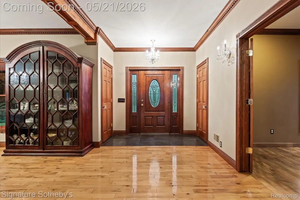 6831 Price Lake Road Leoni Township, MI 49201