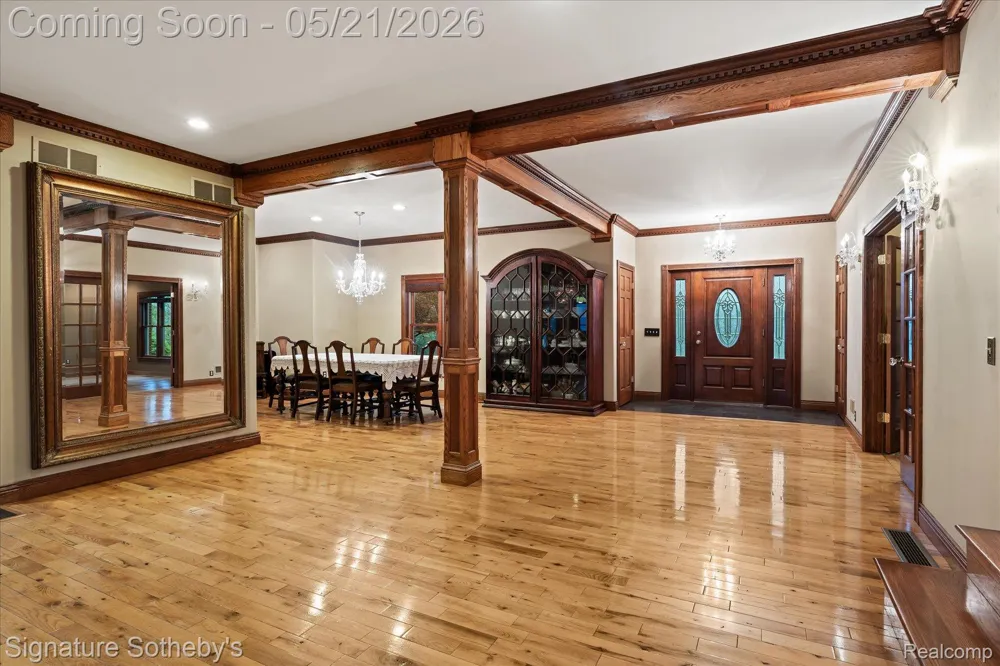 6831 Price Lake Road Leoni Township, MI 49201