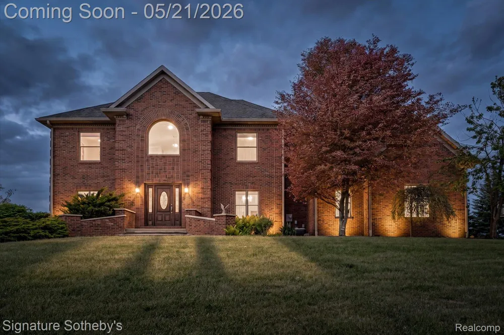 6831 Price Lake Road Leoni Township, MI 49201