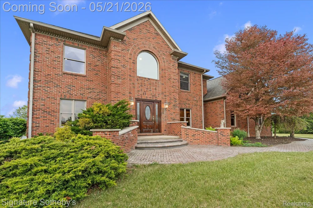 6831 Price Lake Road Leoni Township, MI 49201