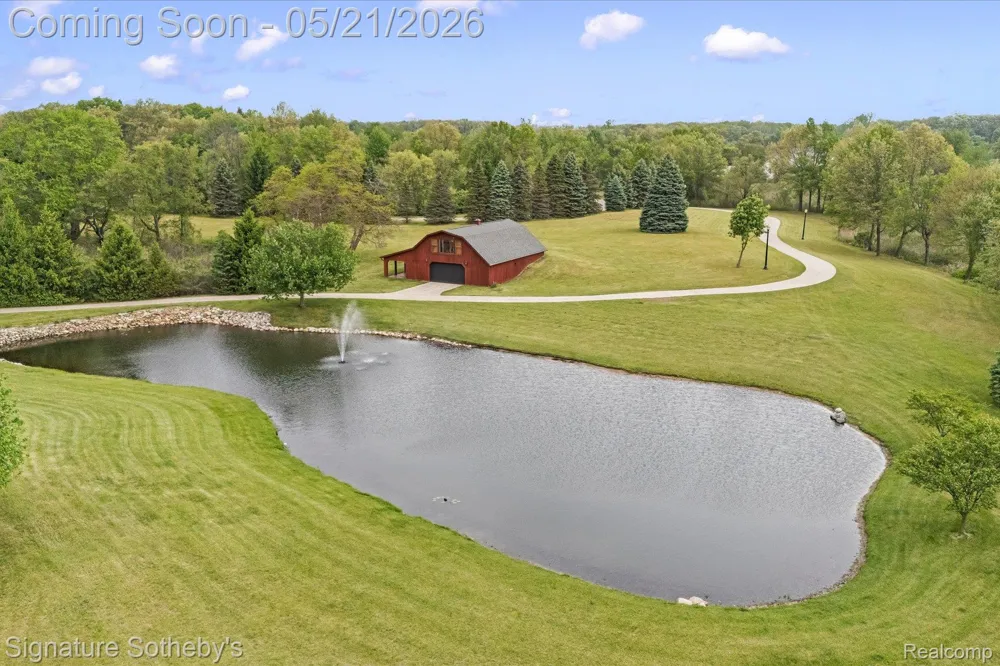 6831 Price Lake Road Leoni Township, MI 49201