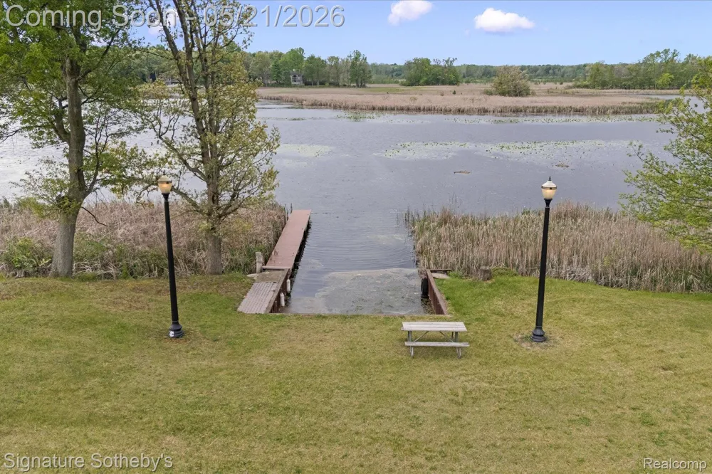 6831 Price Lake Road Leoni Township, MI 49201