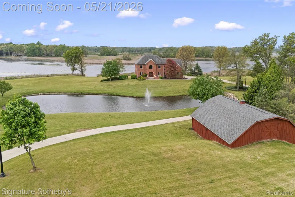6831 Price Lake Road Leoni Township, MI 49201