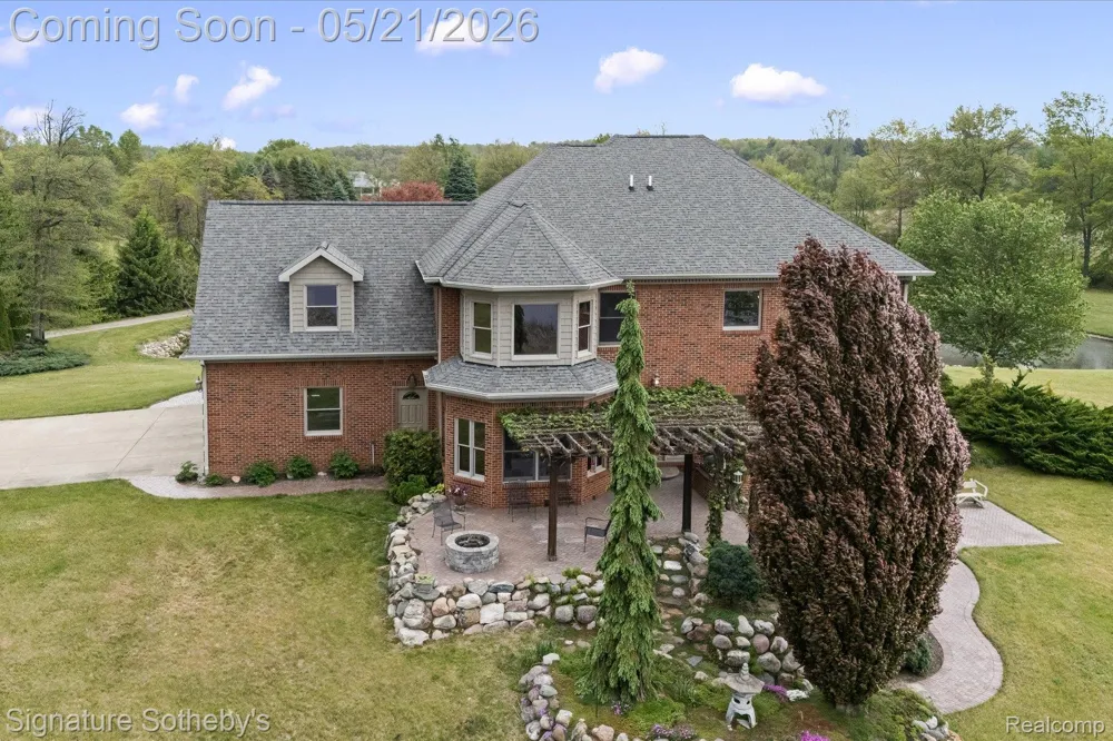 6831 Price Lake Road Leoni Township, MI 49201