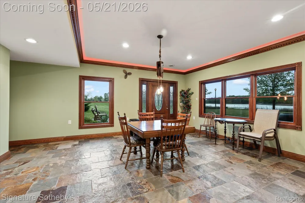 6831 Price Lake Road Leoni Township, MI 49201
