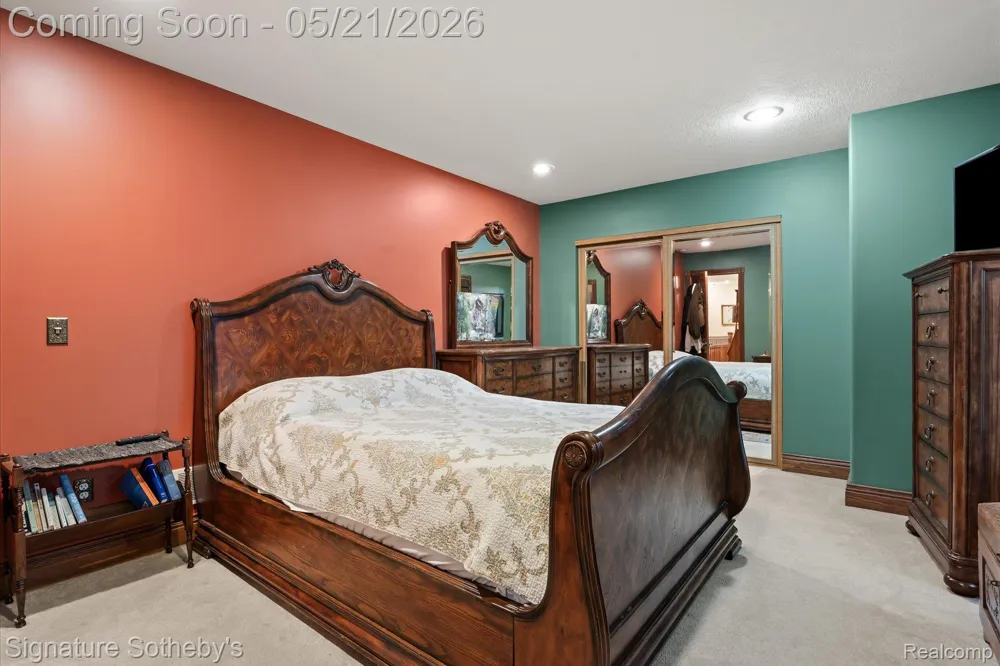 6831 Price Lake Road Leoni Township, MI 49201