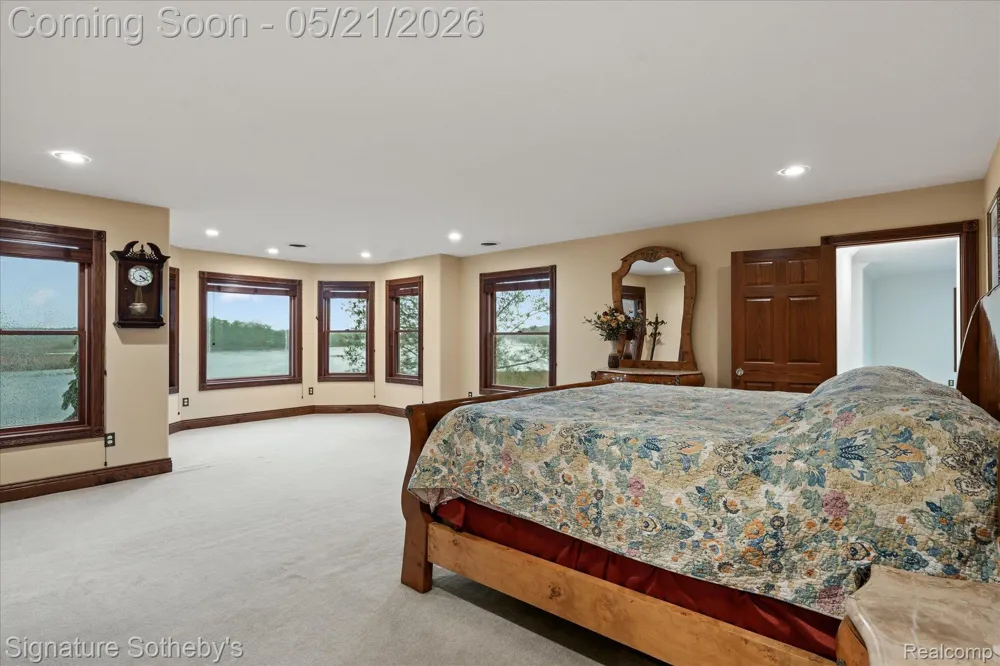 6831 Price Lake Road Leoni Township, MI 49201