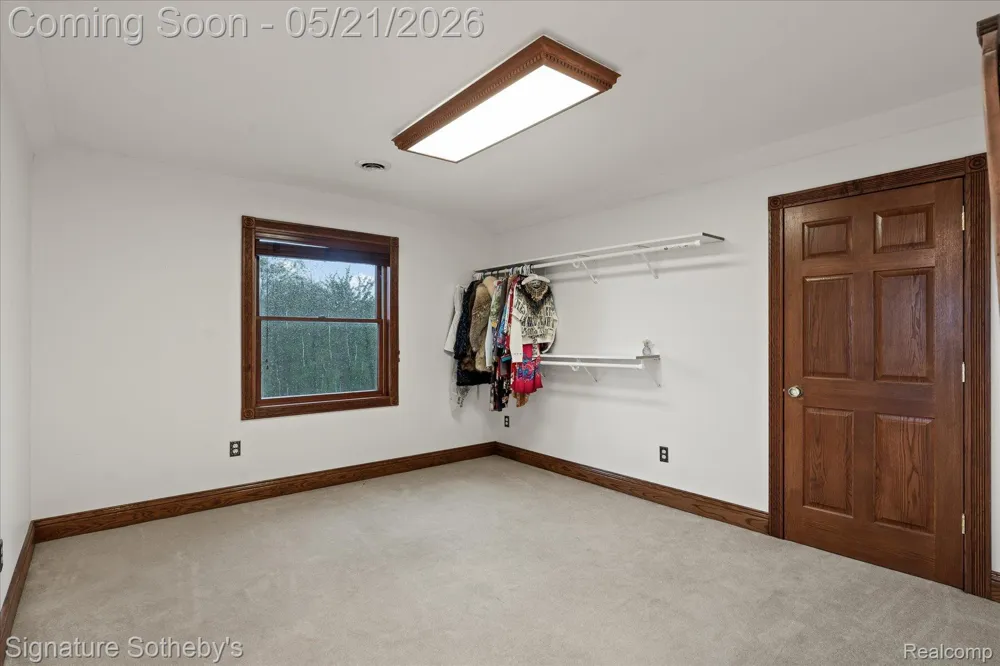 6831 Price Lake Road Leoni Township, MI 49201