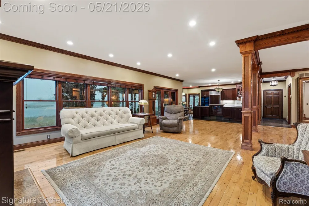 6831 Price Lake Road Leoni Township, MI 49201