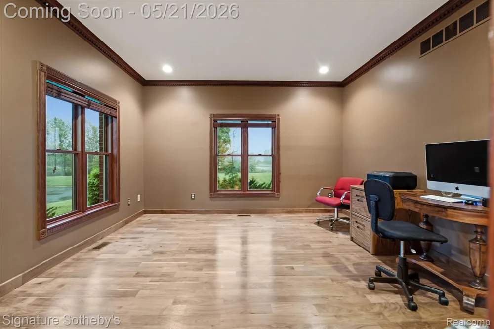 6831 Price Lake Road Leoni Township, MI 49201
