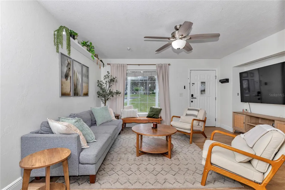 1302 SE SANCHEZ AVENUE ocala, FL 34471