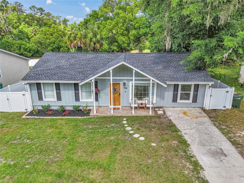 1302 SE SANCHEZ AVENUE ocala, FL 34471