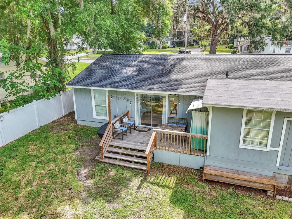 1302 SE SANCHEZ AVENUE ocala, FL 34471