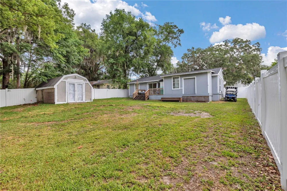 1302 SE SANCHEZ AVENUE ocala, FL 34471