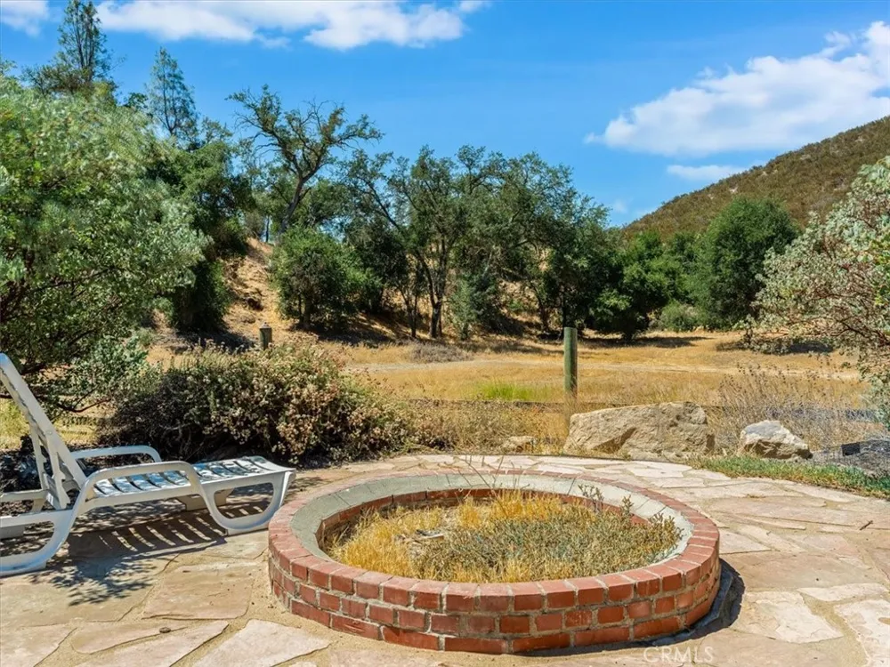 1575 Parkhill Road Santa Margarita, CA 93453