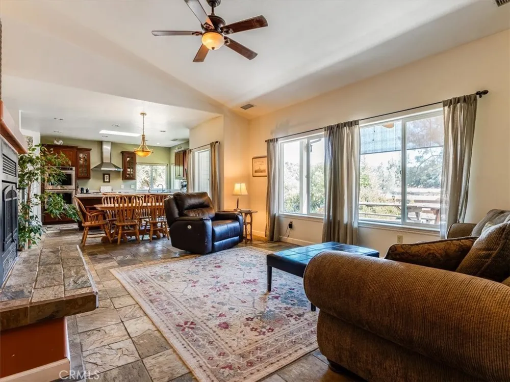 1575 Parkhill Road Santa Margarita, CA 93453
