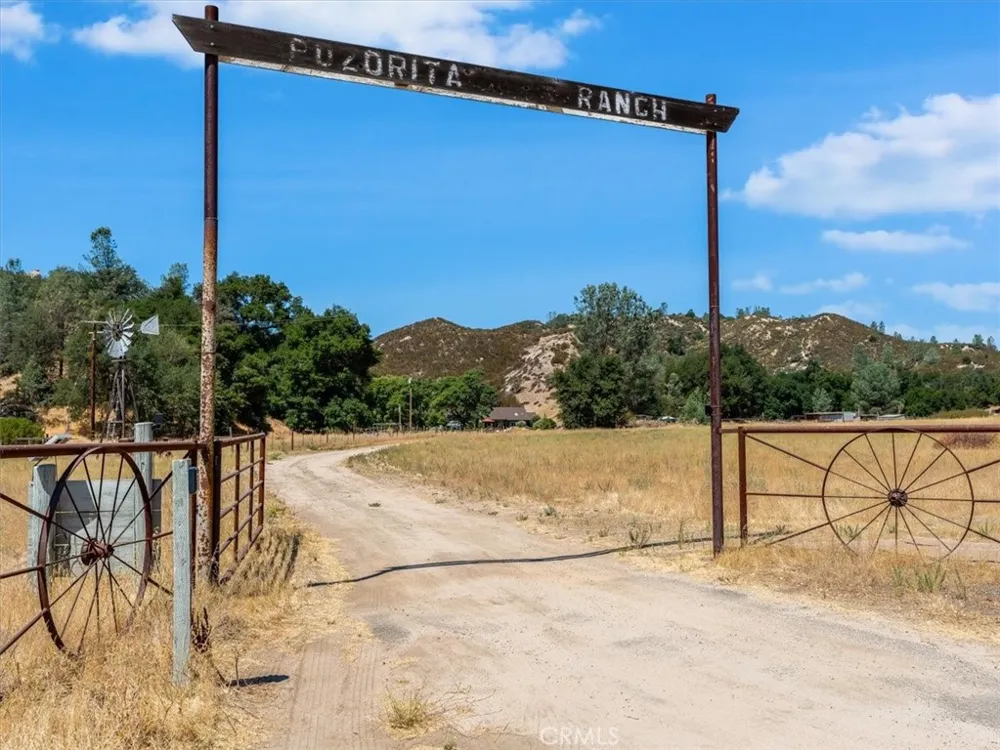 1575 Parkhill Road Santa Margarita, CA 93453