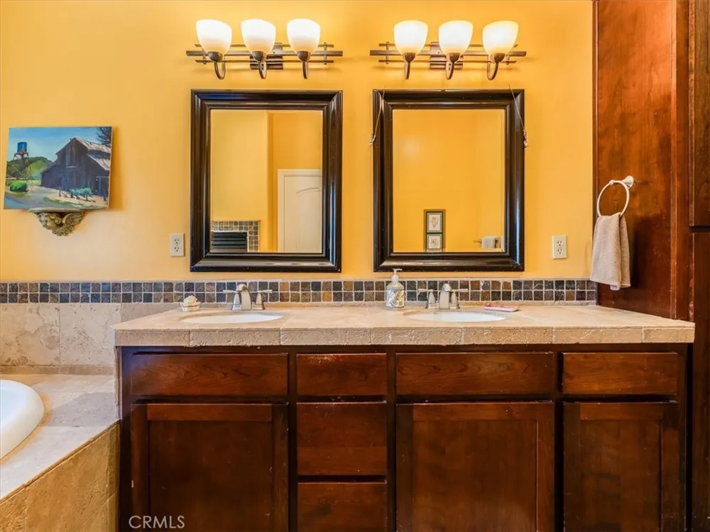 1575 Parkhill Road Santa Margarita, CA 93453