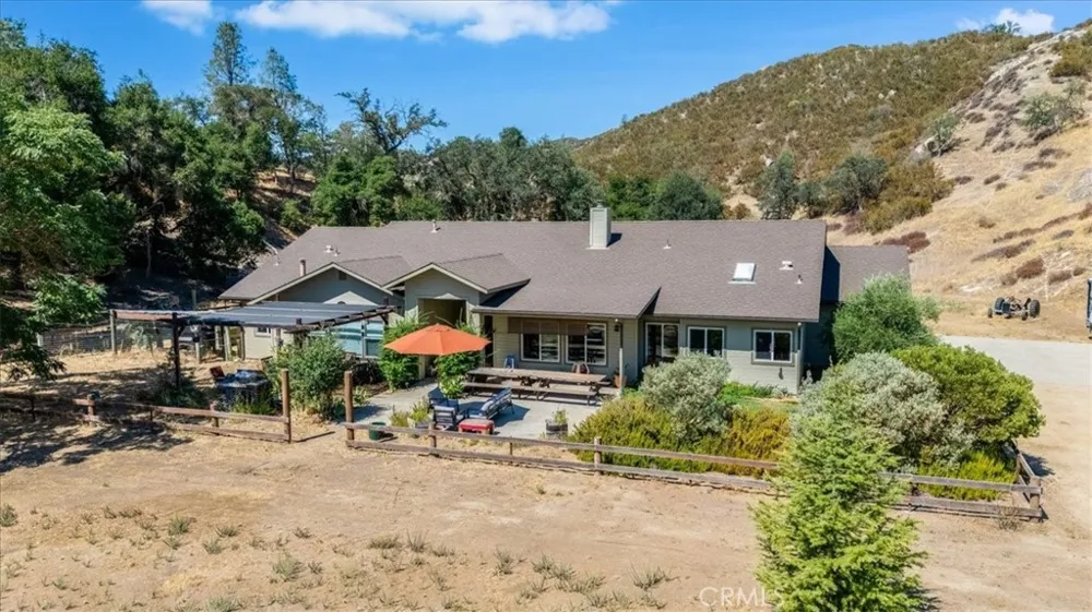 1575 Parkhill Road Santa Margarita, CA 93453