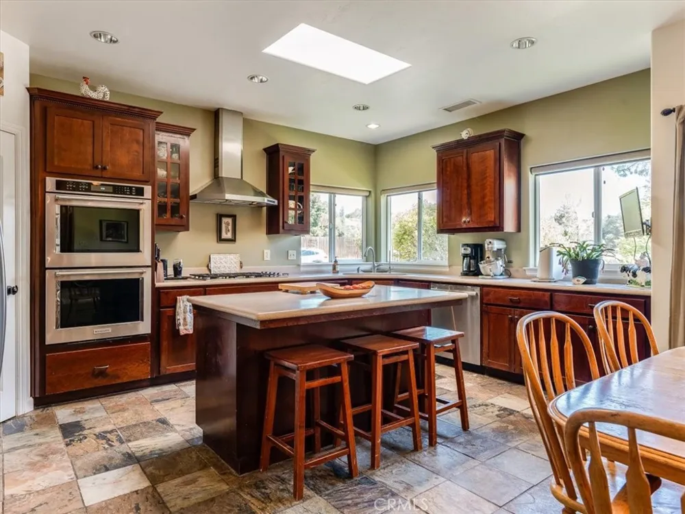 1575 Parkhill Road Santa Margarita, CA 93453