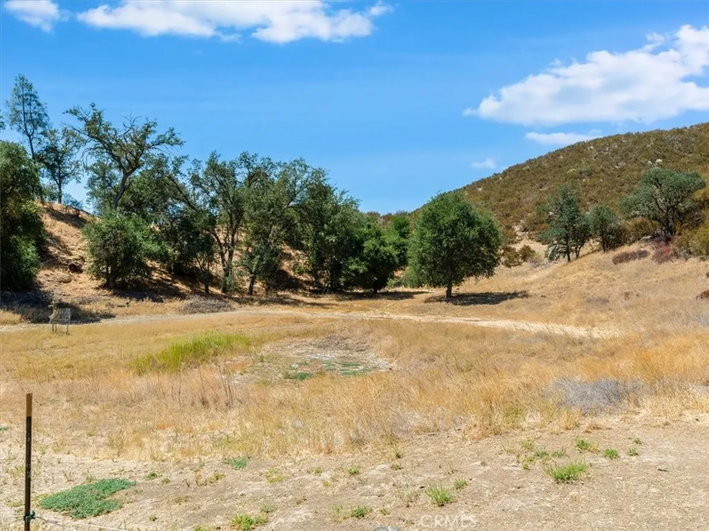 1575 Parkhill Road Santa Margarita, CA 93453