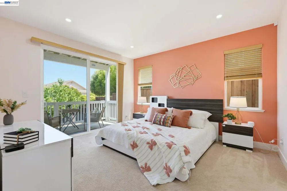 857 Bridgeway Cir El Sobrante, CA 94803