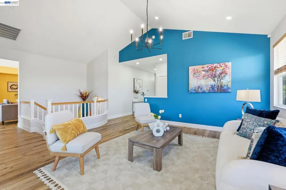 857 Bridgeway Cir El Sobrante, CA 94803