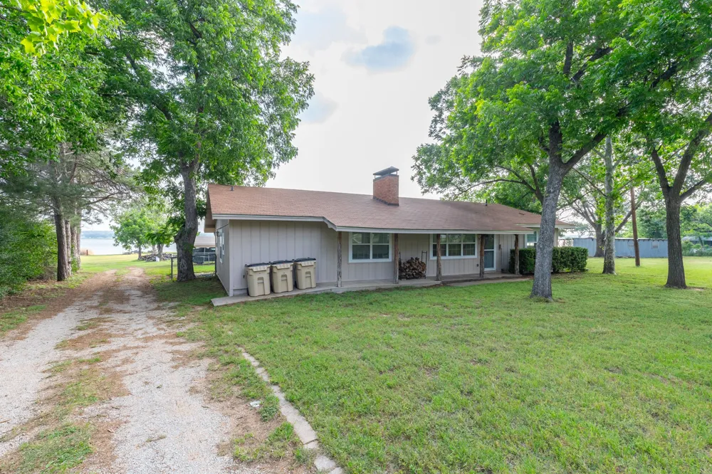 813 County Road 237 Eastland, TX 76448