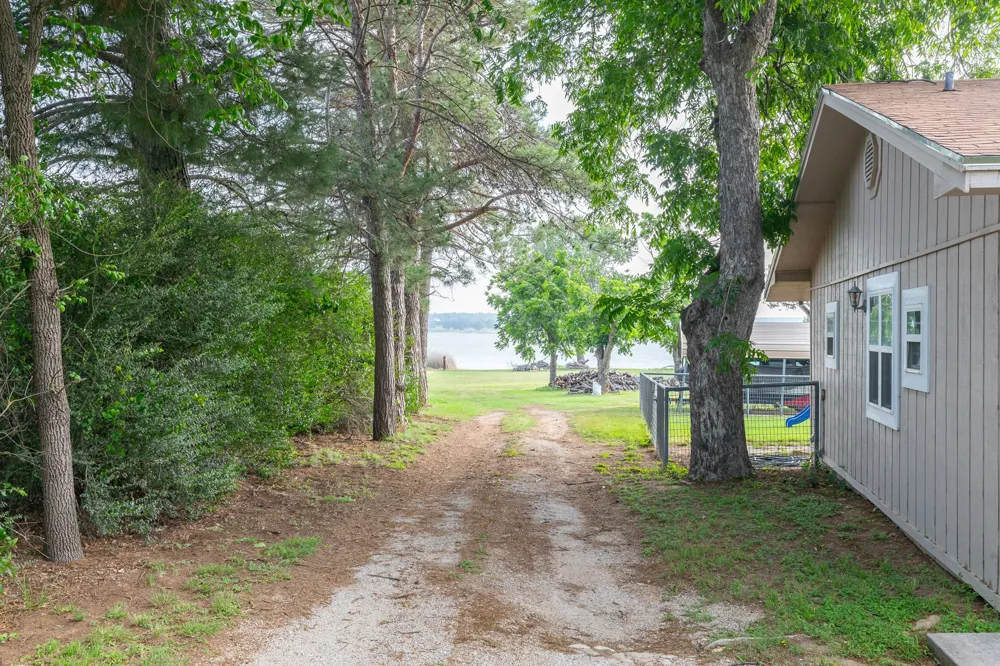 813 County Road 237 Eastland, TX 76448