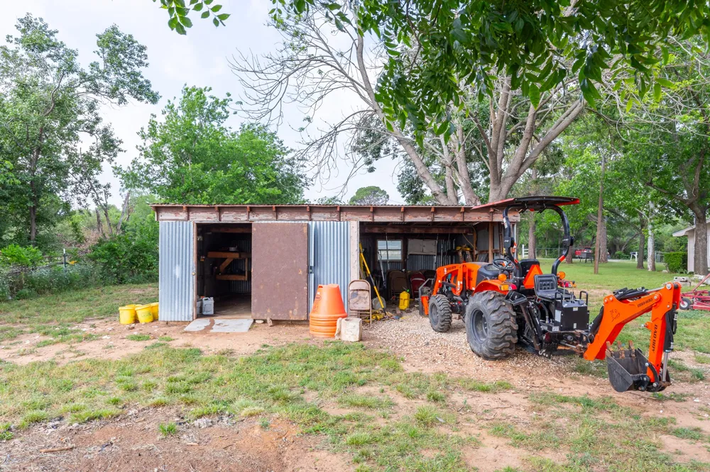 813 County Road 237 Eastland, TX 76448