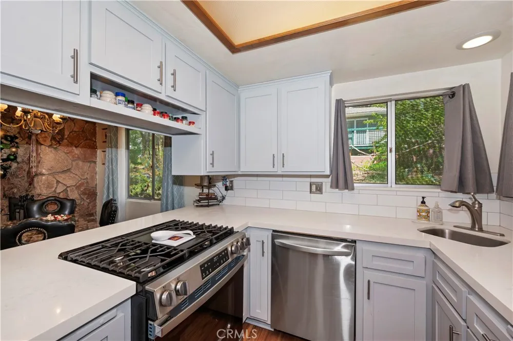 32801 Encina Drive Arrowbear, CA 92382