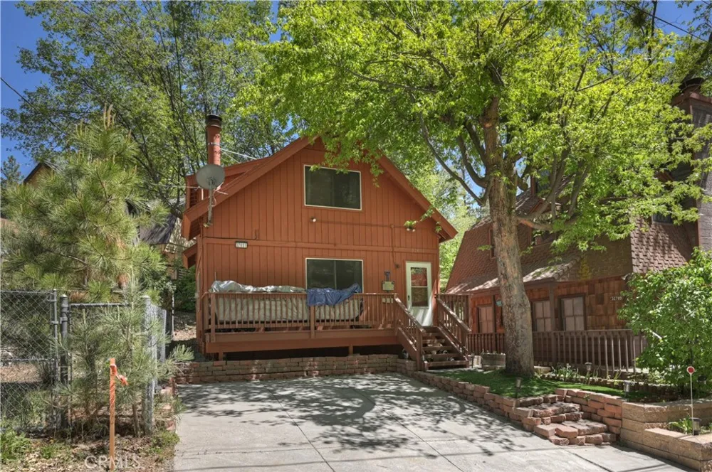 32801 Encina Drive Arrowbear, CA 92382