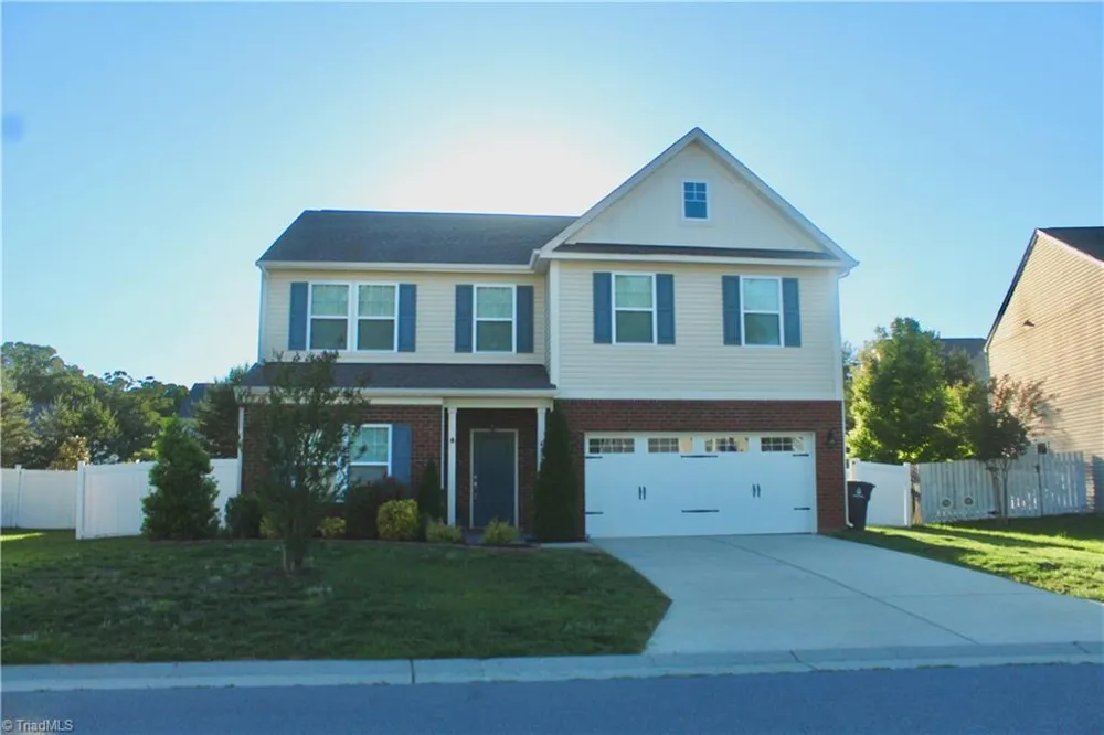 4120 Medina Court Pfafftown, NC 27040