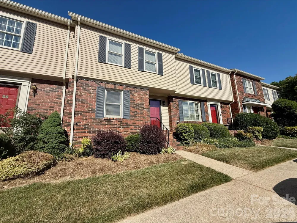 2705 North Center Street NW #65 Hickory, NC 28601