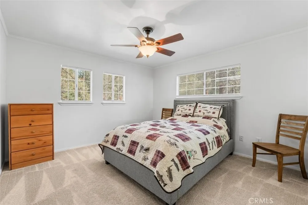 6285 Conifer Wrightwood, CA 92397