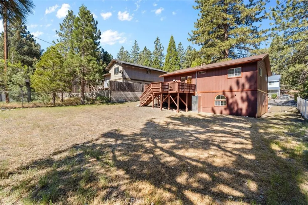 6285 Conifer Wrightwood, CA 92397