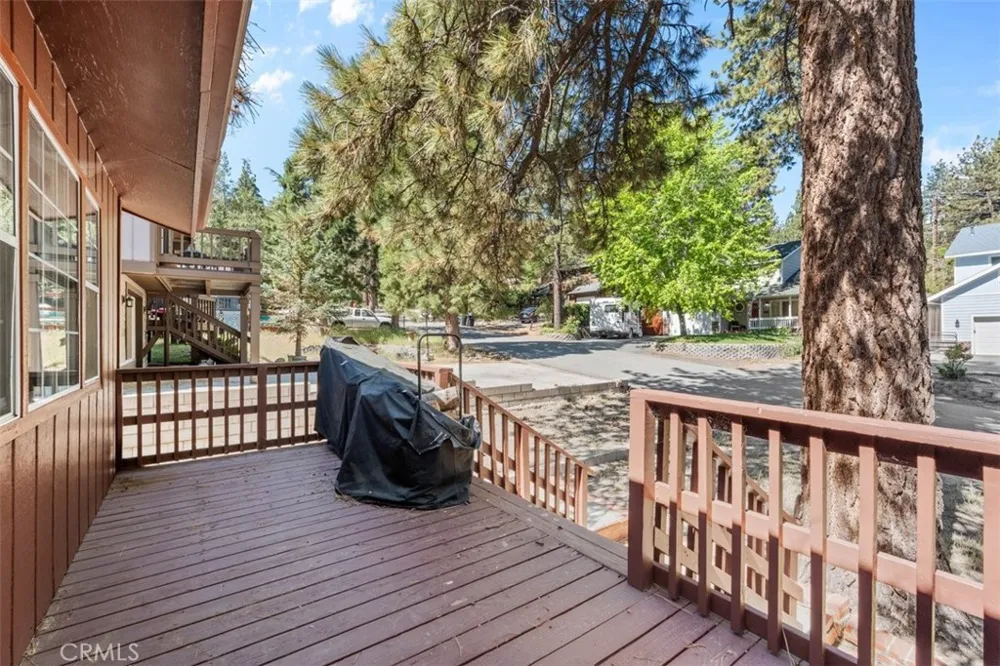 6285 Conifer Wrightwood, CA 92397