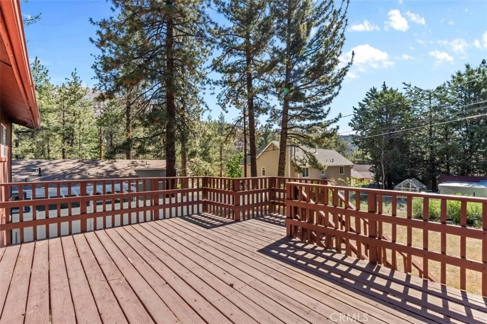 6285 Conifer Wrightwood, CA 92397