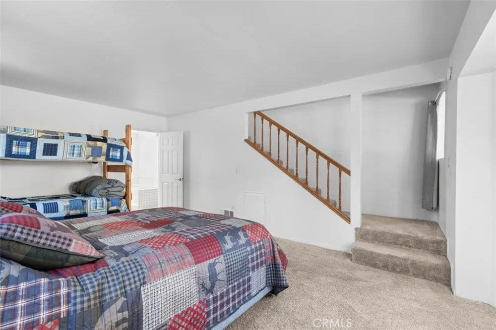 6285 Conifer Wrightwood, CA 92397