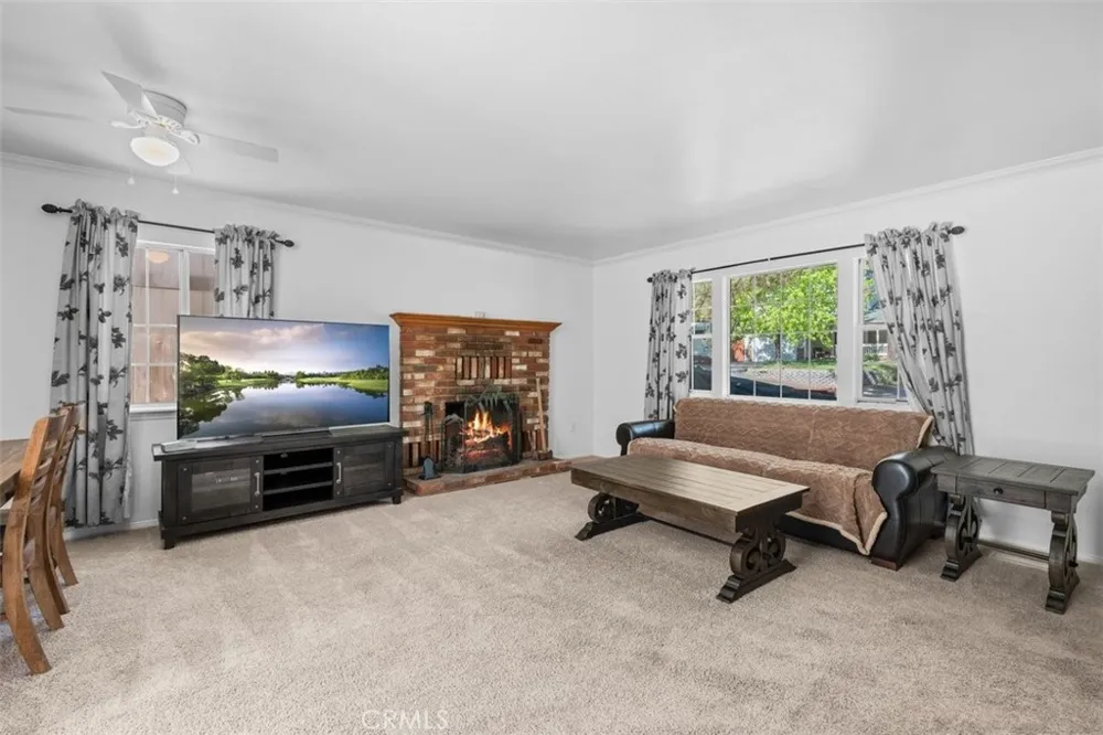 6285 Conifer Wrightwood, CA 92397