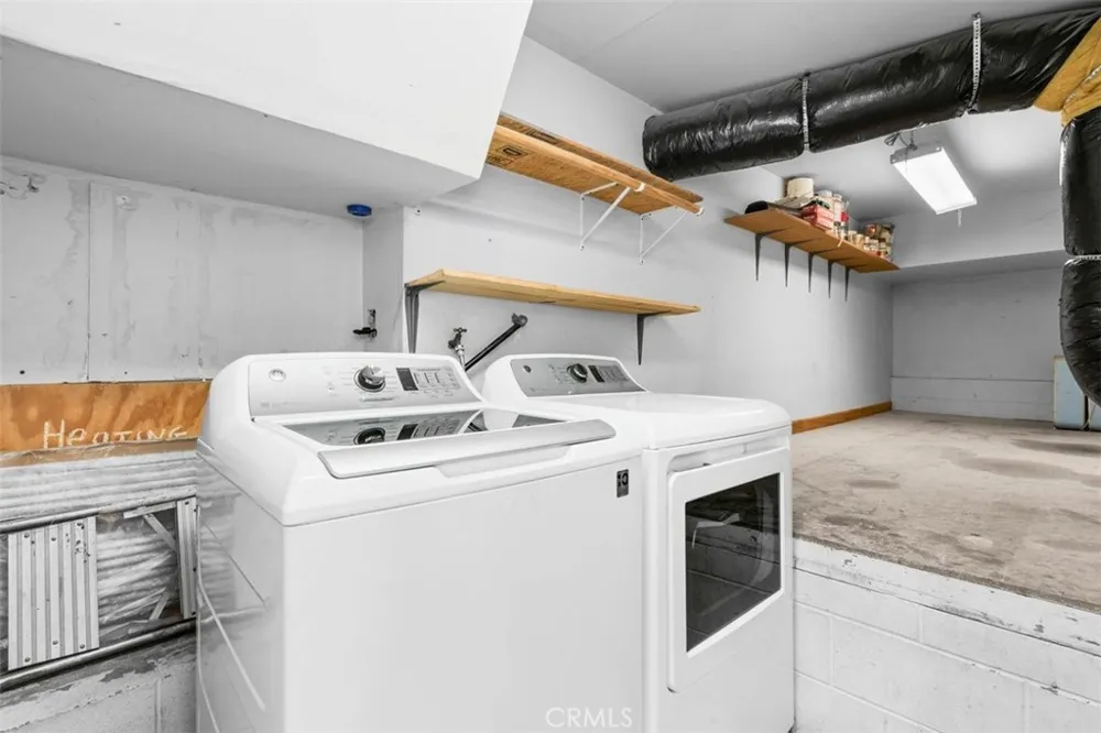 6285 Conifer Wrightwood, CA 92397