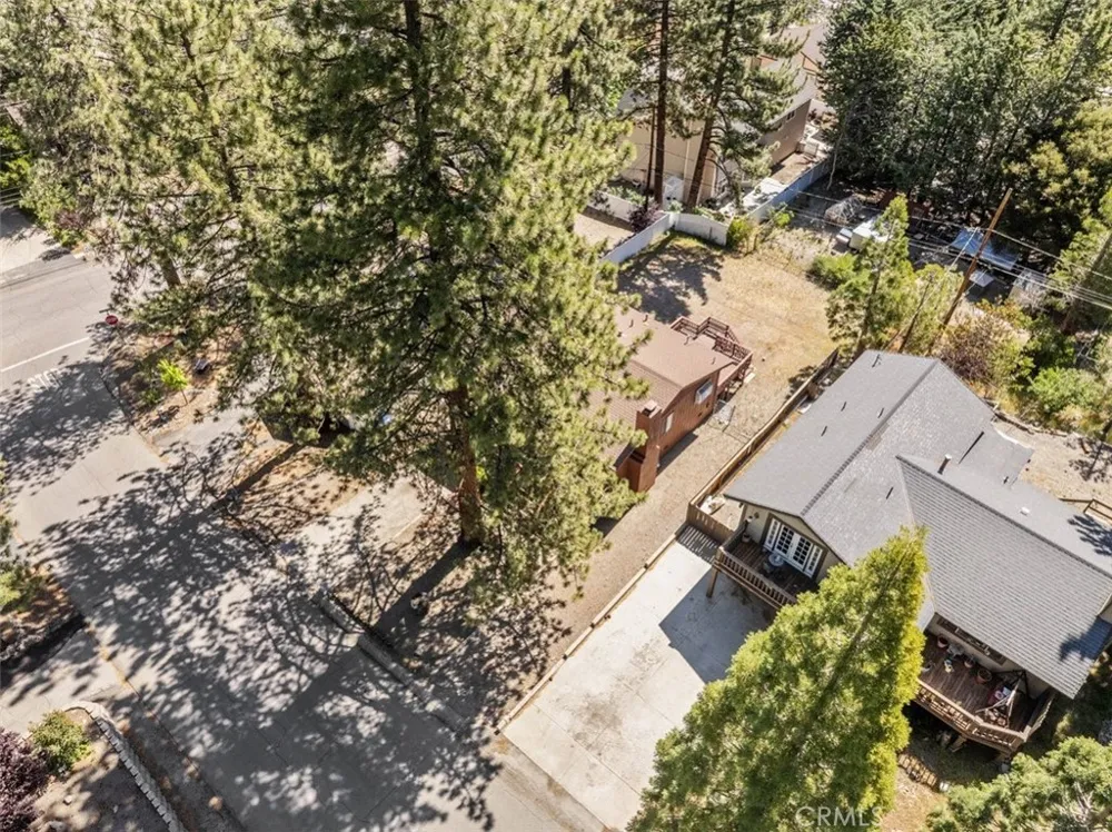 6285 Conifer Wrightwood, CA 92397