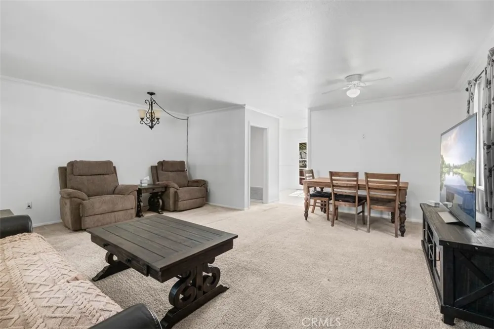 6285 Conifer Wrightwood, CA 92397