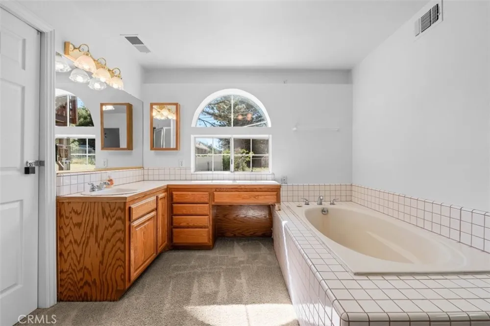 6285 Conifer Wrightwood, CA 92397
