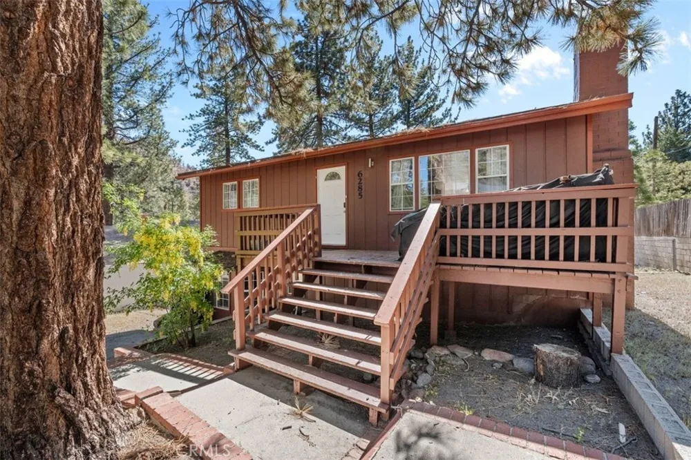 6285 Conifer Wrightwood, CA 92397