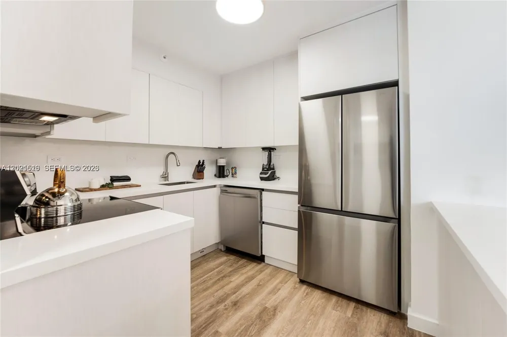 1500 Bay Rd #416S Miami Beach, FL 33139