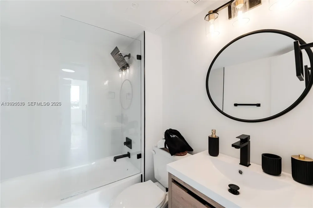 1500 Bay Rd #416S Miami Beach, FL 33139
